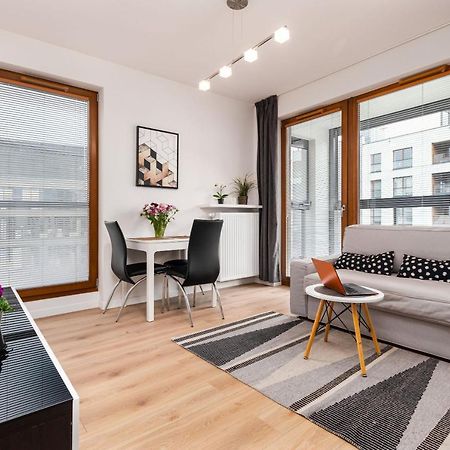 Bg Apartments Grzybowska Warsaw Ngoại thất bức ảnh